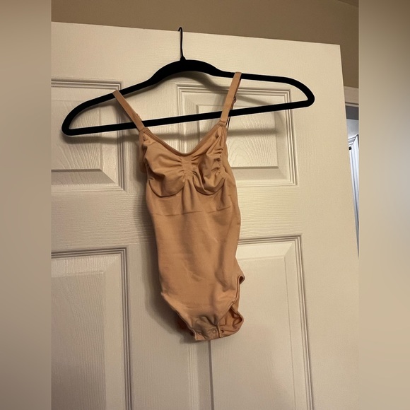 NEW NEVER WORN SKIMS SCULPTING BODY SUIT - Picture 3 of 3